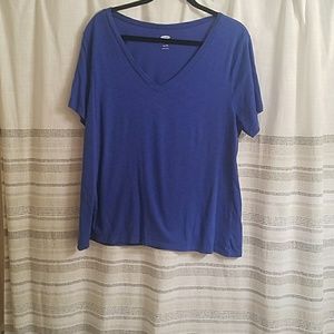 Old Navy XL relaxed vneck tee in cornflower blue